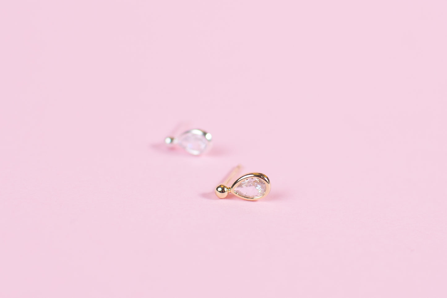 Aros punto luz gota gold